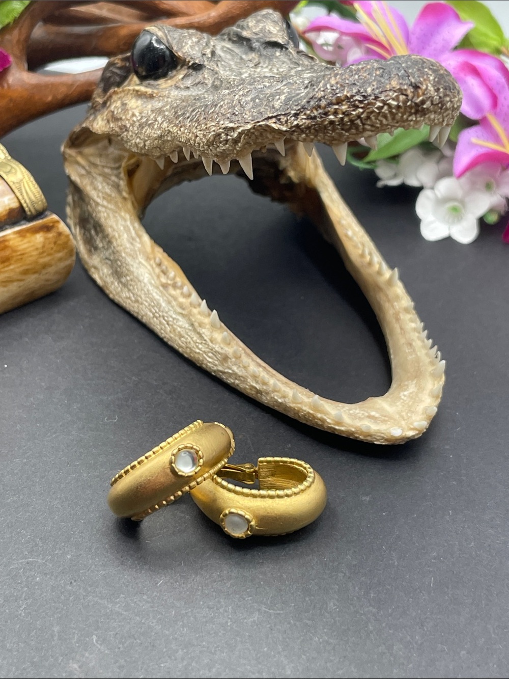 Liz Claiborne Inc half hoop clip earrings vintage